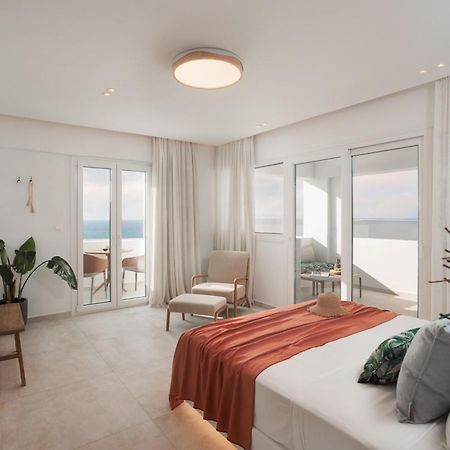 Seanfinity Beachfront Suites Mikri Vigla Extérieur photo