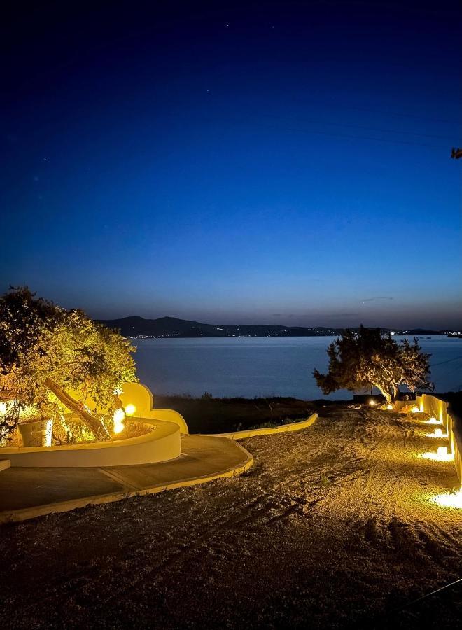 Seanfinity Beachfront Suites Mikri Vigla Extérieur photo