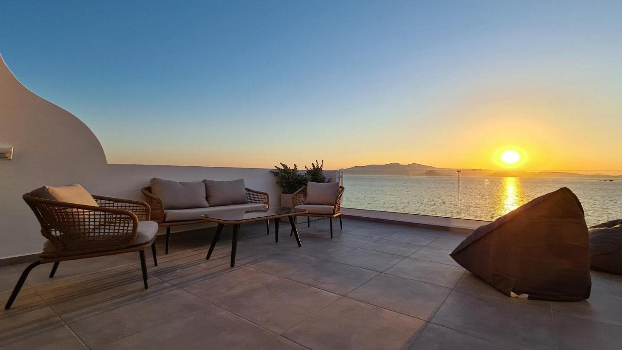 Seanfinity Beachfront Suites Mikri Vigla Extérieur photo