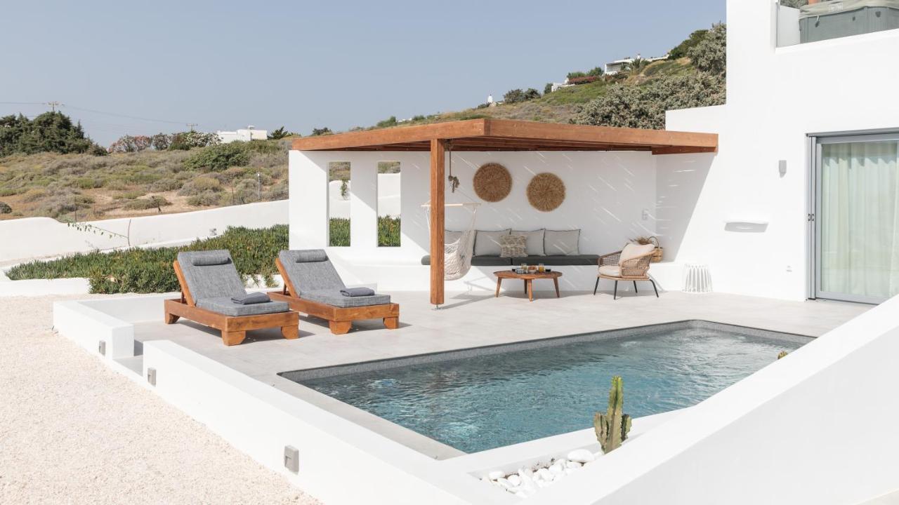 Seanfinity Beachfront Suites Mikri Vigla Extérieur photo