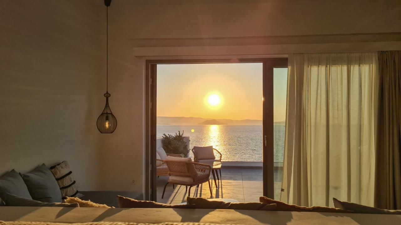 Seanfinity Beachfront Suites Mikri Vigla Extérieur photo