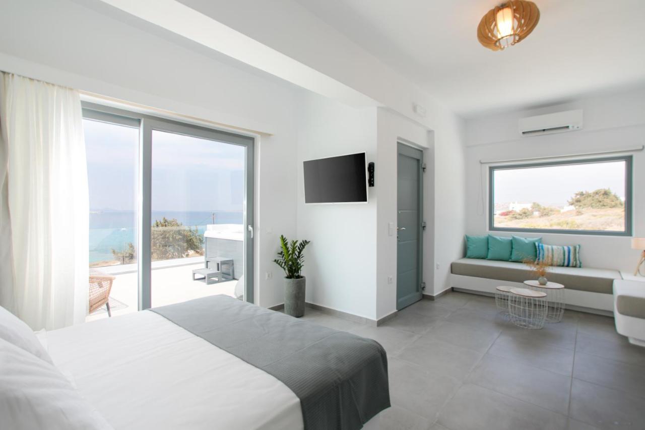Seanfinity Beachfront Suites Mikri Vigla Extérieur photo