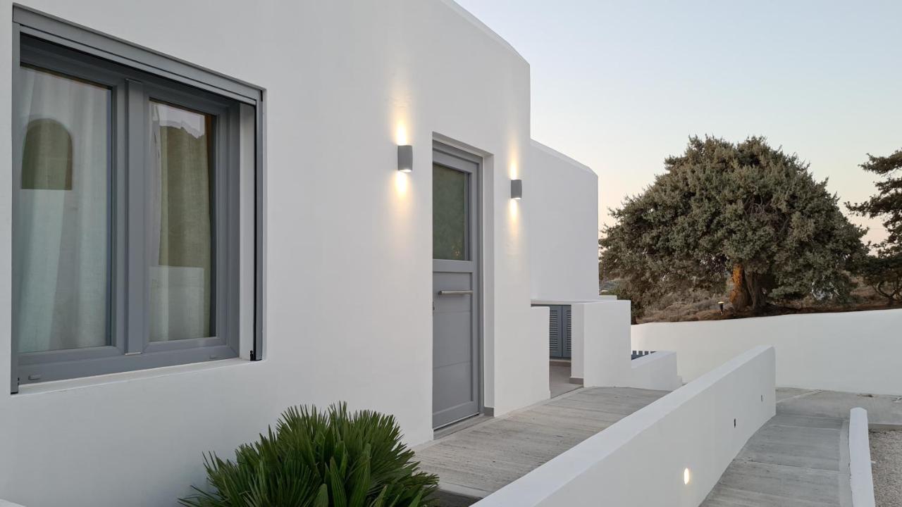 Seanfinity Beachfront Suites Mikri Vigla Extérieur photo