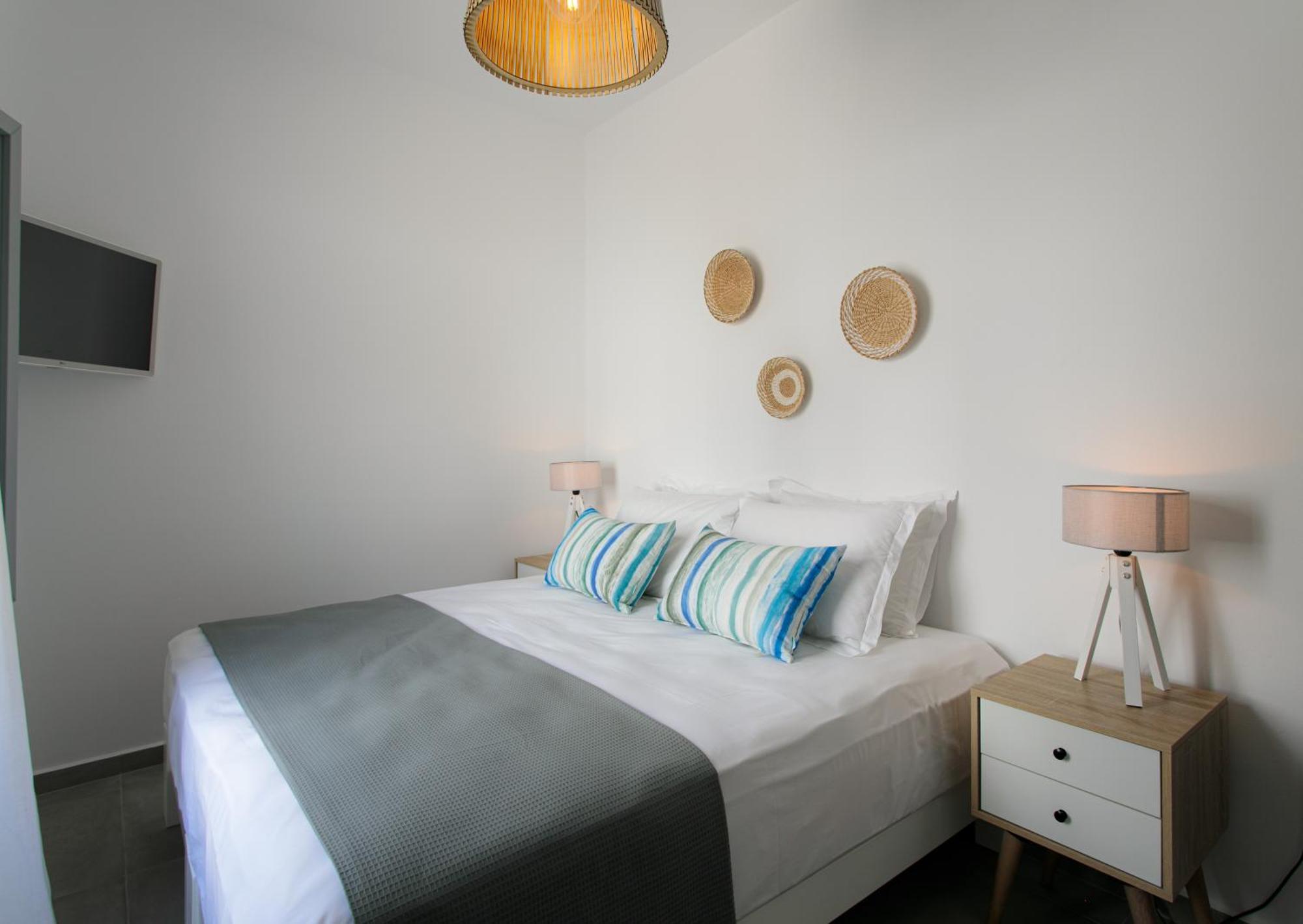 Seanfinity Beachfront Suites Mikri Vigla Chambre photo