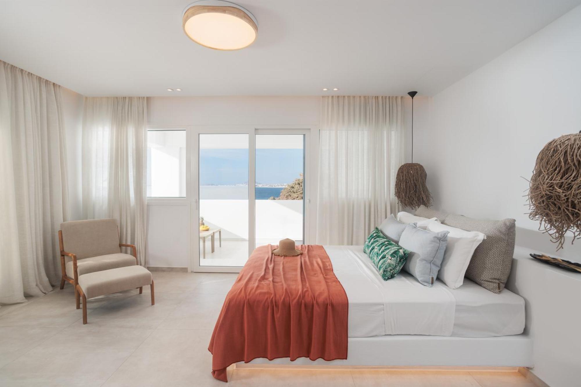 Seanfinity Beachfront Suites Mikri Vigla Extérieur photo